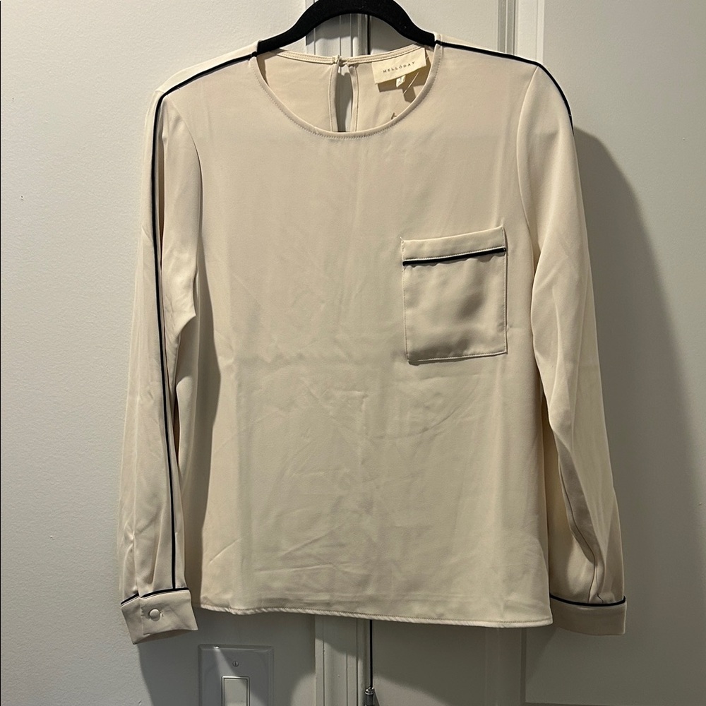 NWOT MELLODAY Cream Long Sleeve Shirt with Black Trim